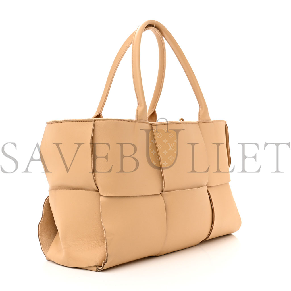 BOTTEGA VENETA NAPPA MAXI INTRECCIATO MEDIUM ARCO TOTE ALMOND (37*23*13cm)