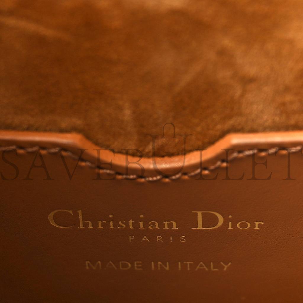 DIOR BOX CALFSKIN MEDIUM BOBBY FLAP CAMEL (22*17*6.4cm)